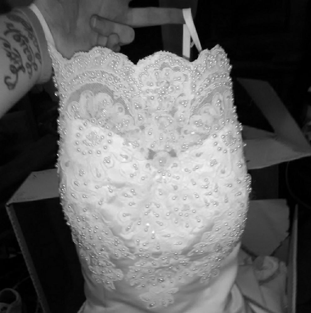 Signature size 10 wedding dress